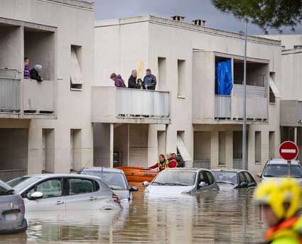Scène d'inondation dans le centre-ville de Trèbes (octobre 2018)