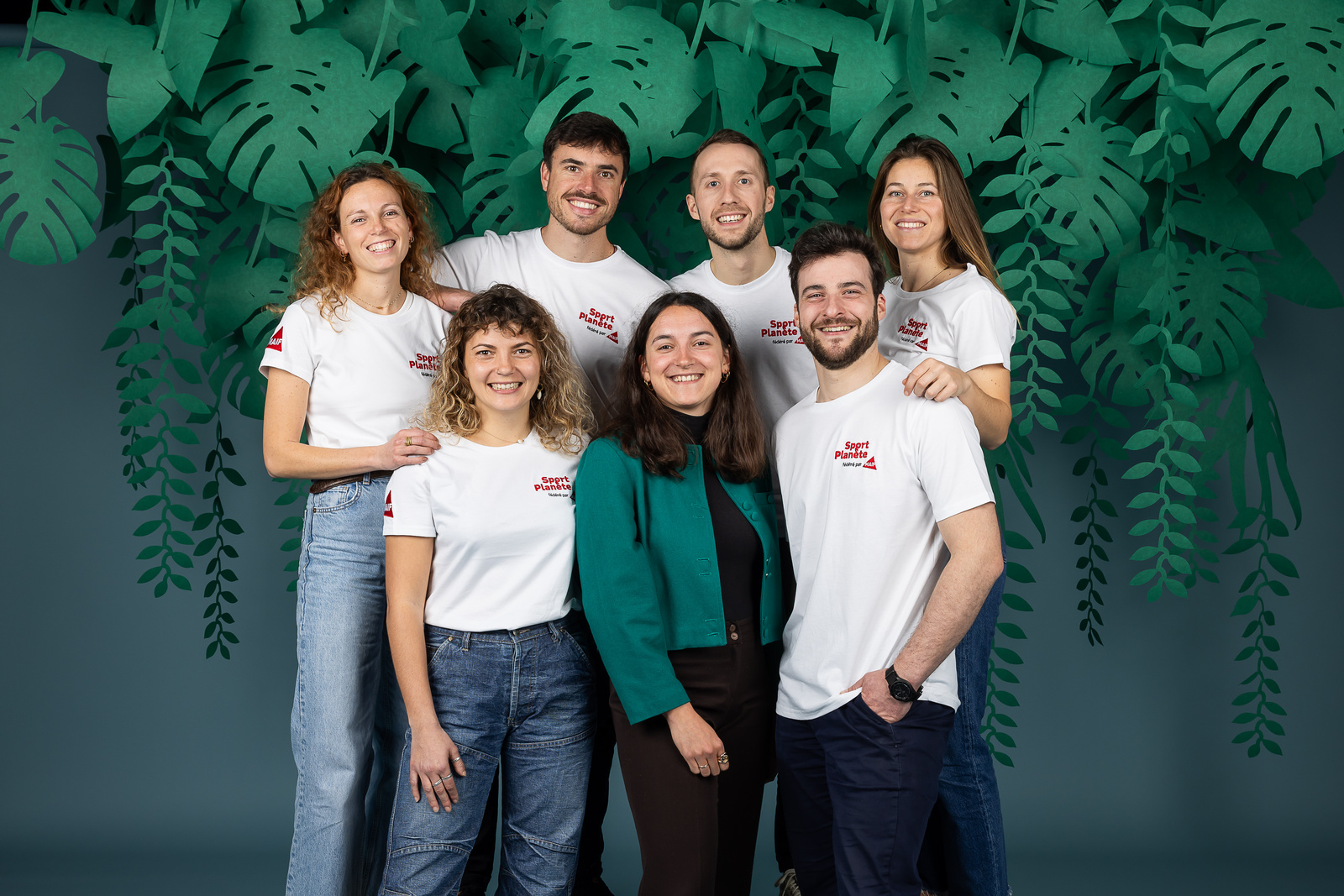 Les aventuriers sport planète sont regroupés sur une photo