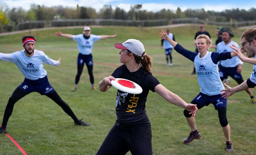 Un entrainement à l'Ultimate Freesbee